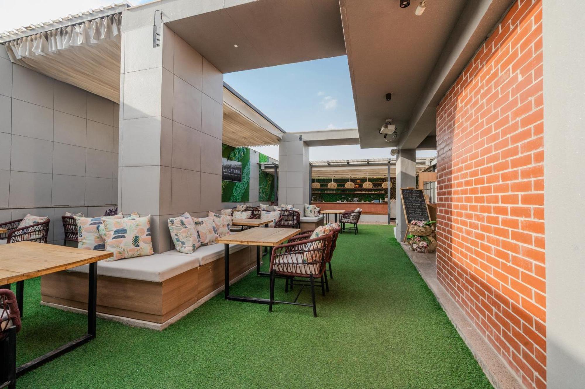 Stay Studio Hotel & Residences Гургаон Экстерьер фото